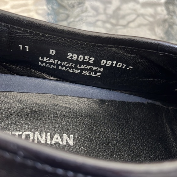 Men’s Bostonian Slip On Dress Shoes. Like New Size 11. Black. - Picture 3 of 13